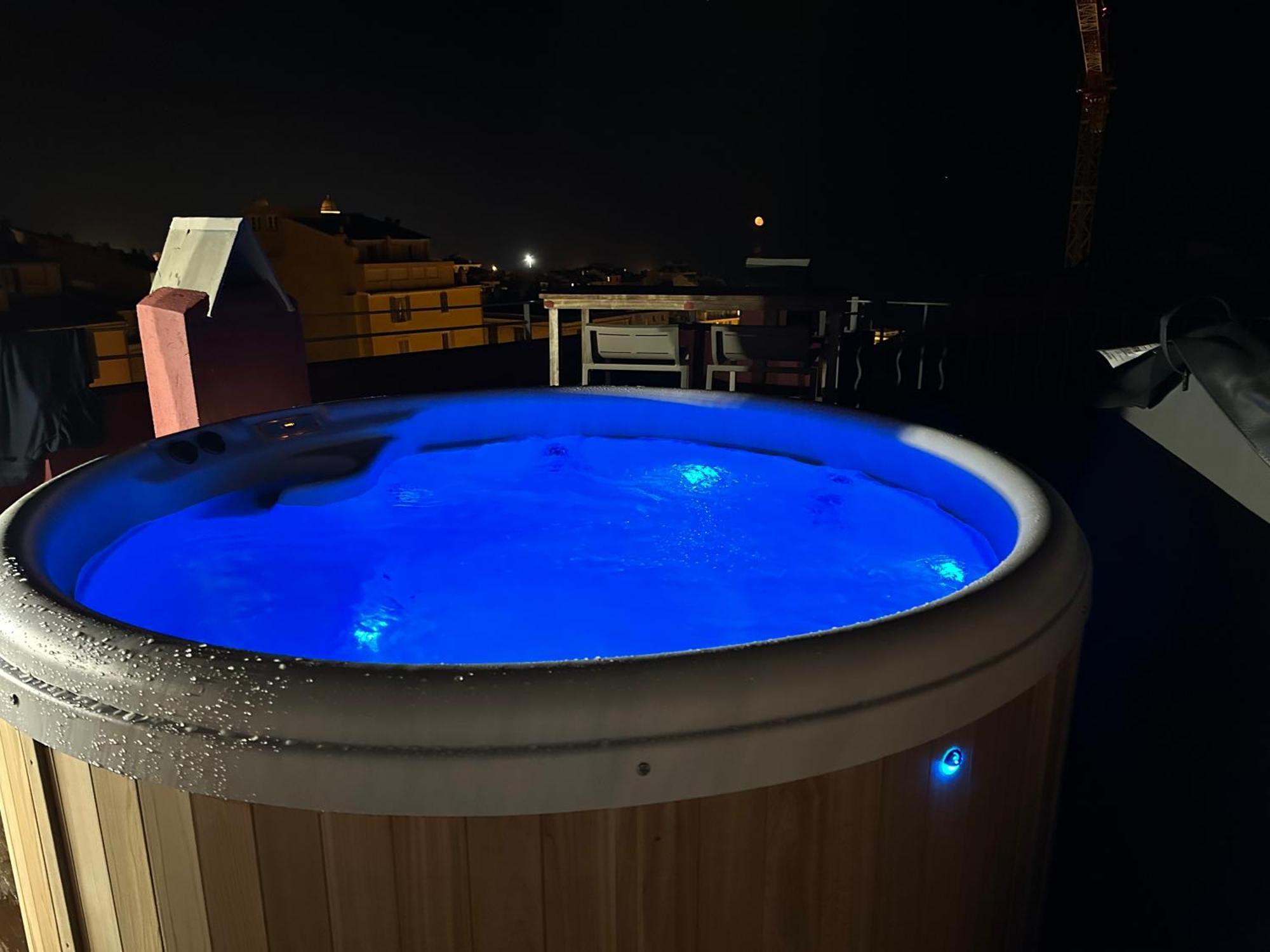 Pepites Bastiaises Vatta Appartement Roof Top Jacuzzi Vue Vieux Port Bastia  Exterior foto